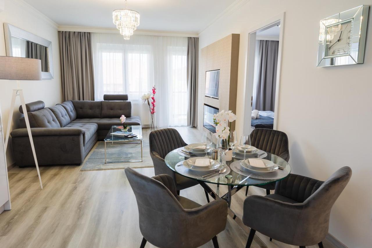 Central Residence Sopron Buitenkant foto
